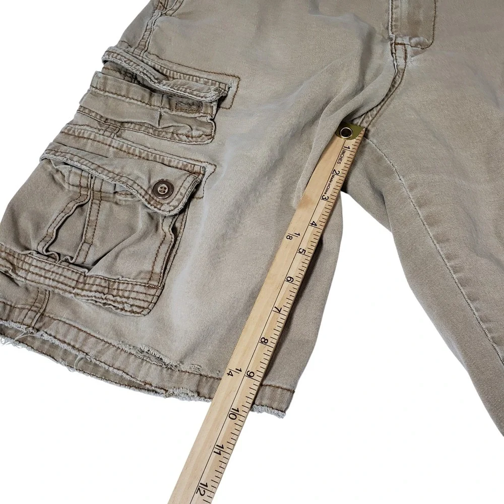 Pluggo Mens Khaki Tan Y2k Cargo Shorts Size 30 Distressed Raw Hem Cotton Utility
